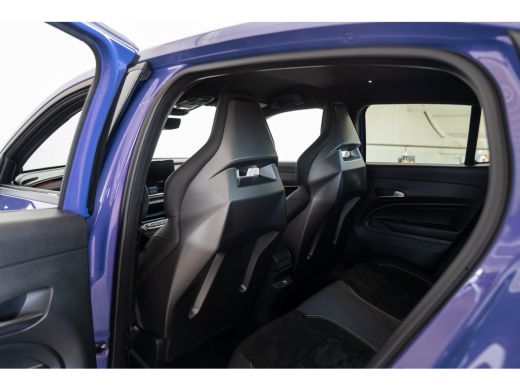 Abarth 600e Scorpionissima 54 kWh | 8 Jaar Garantie | 281 PK | Design Pack | Tech Pack | Winter Pack | Gaming... ActivLease financial lease