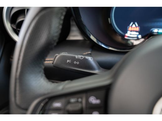 Alfa Romeo Tonale 1.3T 280PK Plug-In Hybride Ti | 20 Inch Lichtmetaal | Camera | Navigatie | Elektrische Achterklep... ActivLease financial lease