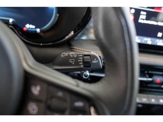 Alfa Romeo Tonale 1.3T 280PK Plug-In Hybride Ti | 20 Inch Lichtmetaal | Camera | Navigatie | Elektrische Achterklep... ActivLease financial lease