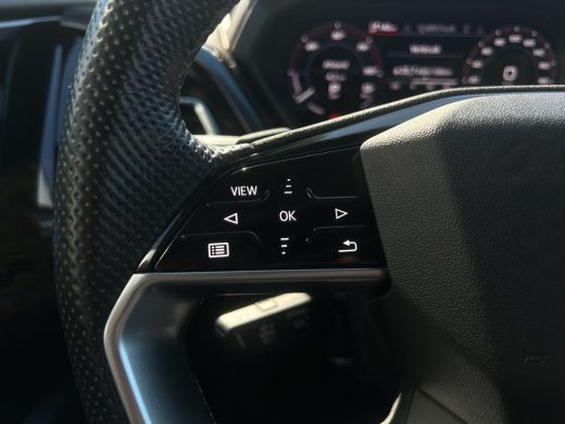 Audi Q4 e-tron 40 S-Line Competition 77 kWh | Pano | Adap. Cruise Control | CarPlay | Sonos o | Stoelverwarming ... ActivLease financial lease