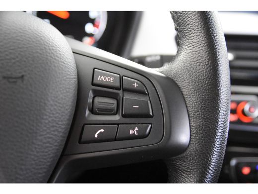 BMW X1 sDrive16d *1ste Eigenaar*PDC*Navigatie*DAB* ActivLease financial lease