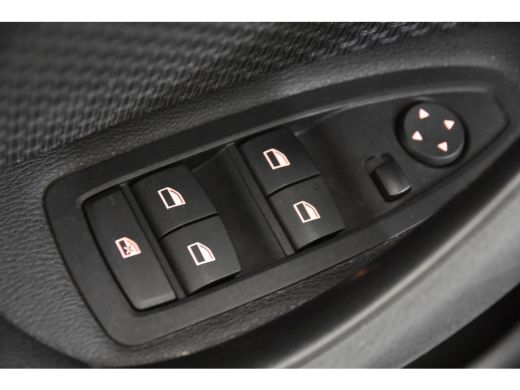 BMW X1 sDrive16d *1ste Eigenaar*PDC*Navigatie*DAB* ActivLease financial lease