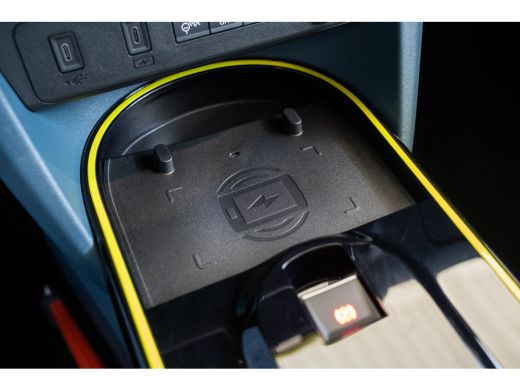 Fiat Grande Panda La Prima 44 kWh | 8 Jaar Garantie | Stoel & Stuurverwarming | Voorruit verwarming | Camera | Clim... ActivLease financial lease