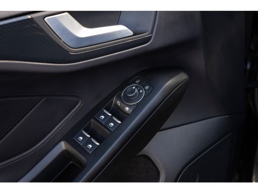 Ford Focus 1.0 EcoBoost Hybrid ST Line 155pk | Stuur/stoel/voorruit verwarming | Apple Carplay/Android Auto ... ActivLease financial lease