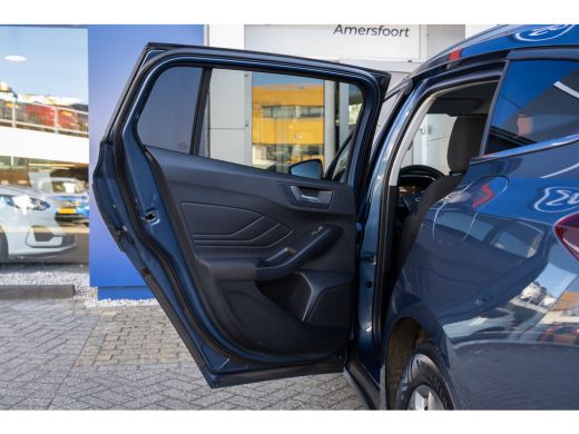 Ford Focus 1.0 EcoBoost Hybrid Titanium 155pk | Trekhaak | Apple Carplay/Android Auto | Adaptief Cruise | St... ActivLease financial lease