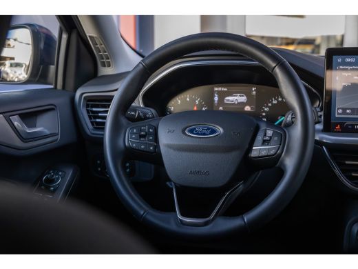 Ford Focus 1.0 EcoBoost Hybrid Titanium 155pk | Trekhaak | Apple Carplay/Android Auto | Adaptief Cruise | St... ActivLease financial lease