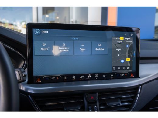 Ford Focus 1.0 EcoBoost Hybrid Titanium 155pk | Trekhaak | Apple Carplay/Android Auto | Adaptief Cruise | St... ActivLease financial lease