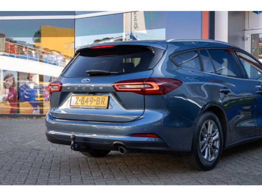 Ford Focus 1.0 EcoBoost Hybrid Titanium 155pk | Trekhaak | Apple Carplay/Android Auto | Adaptief Cruise | St... ActivLease financial lease