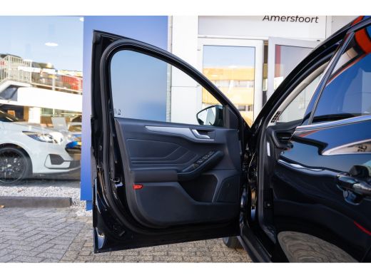 Ford Focus 1.0 EcoBoost Hybrid Titanium 155pk | Trekhaak | Stoel/stuur/voorruit verwarming | Camera | Apple ... ActivLease financial lease