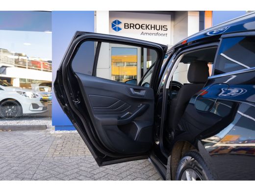 Ford Focus 1.0 EcoBoost Hybrid Titanium 155pk | Trekhaak | Stoel/stuur/voorruit verwarming | Camera | Apple ... ActivLease financial lease