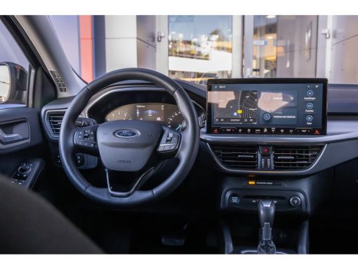 Ford Focus 1.0 EcoBoost Hybrid Titanium 155pk | Trekhaak | Stoel/stuur/voorruit verwarming | Camera | Apple ... ActivLease financial lease