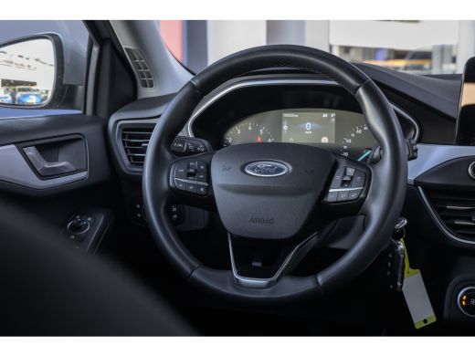 Ford Focus 1.0 EcoBoost Hybrid Trend Edition Business | Trekhaak | AGR stooel | Camera | Apple Carplay/Andro... ActivLease financial lease