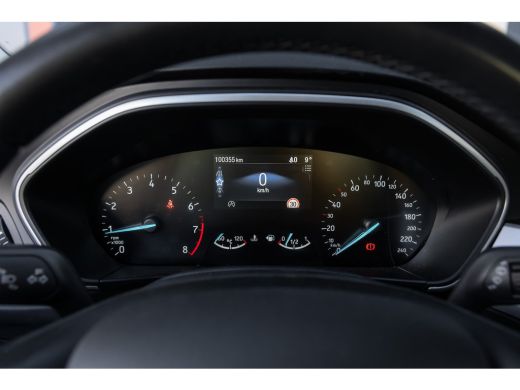 Ford Focus 1.0 EcoBoost Hybrid Trend Edition Business | Trekhaak | AGR stooel | Camera | Apple Carplay/Andro... ActivLease financial lease