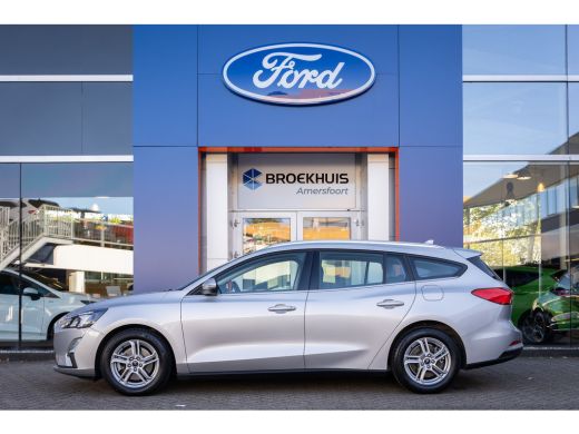 Ford Focus 1.0 EcoBoost Hybrid Trend Edition Business | Trekhaak | AGR stooel | Camera | Apple Carplay/Andro... ActivLease financial lease