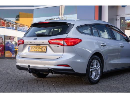 Ford Focus 1.0 EcoBoost Hybrid Trend Edition Business | Trekhaak | AGR stooel | Camera | Apple Carplay/Andro... ActivLease financial lease