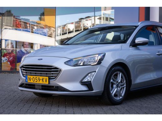 Ford Focus 1.0 EcoBoost Hybrid Trend Edition Business | Trekhaak | AGR stooel | Camera | Apple Carplay/Andro... ActivLease financial lease