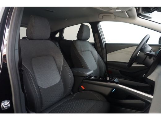 Ford Puma Gen-E 44 kWh | Winter Pakket | Comfort Pakket | DAB ontvanger | Elektrisch bedienbare achterklep | Navi... ActivLease financial lease
