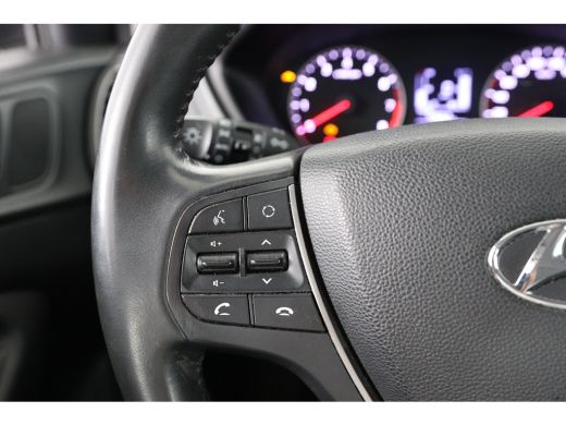 Hyundai i20 1.0 T-GDI Comfort | 1e Eigenaar! | Navi | Camera | Clima | Cruise Control | Parkeersensoren | DAB ActivLease financial lease