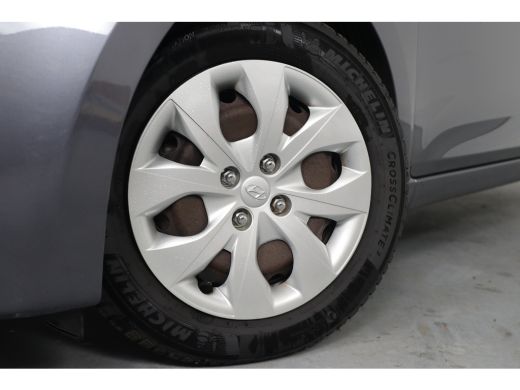 Hyundai i20 1.0 T-GDI Comfort | 1e Eigenaar! | Navi | Camera | Clima | Cruise Control | Parkeersensoren | DAB ActivLease financial lease