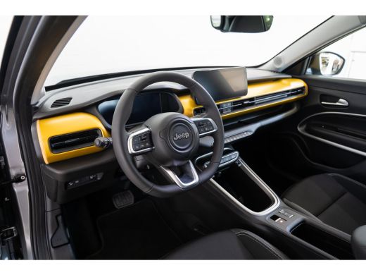 Jeep Avenger 1st Edition 54 kWh | SOH 96% | Camera | Elektrische Achterklep | Navigatie | Apple Carplay & Andr... ActivLease financial lease