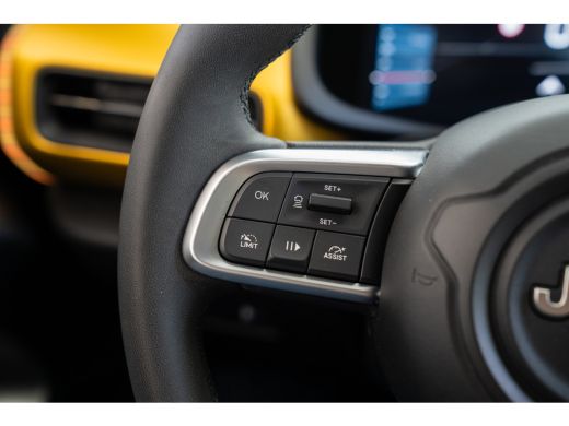 Jeep Avenger 1st Edition 54 kWh | SOH 96% | Camera | Elektrische Achterklep | Navigatie | Apple Carplay & Andr... ActivLease financial lease