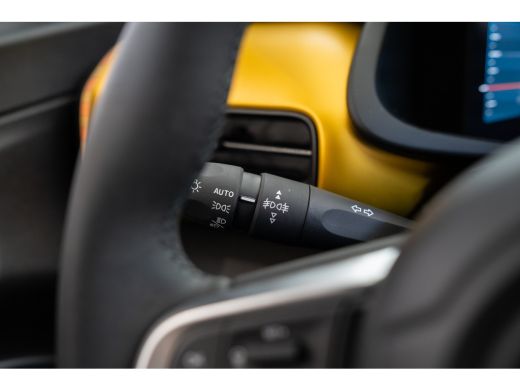 Jeep Avenger 1st Edition 54 kWh | SOH 96% | Camera | Elektrische Achterklep | Navigatie | Apple Carplay & Andr... ActivLease financial lease