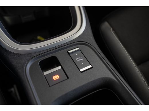 Jeep Avenger 1st Edition 54 kWh | SOH 96% | Camera | Elektrische Achterklep | Navigatie | Apple Carplay & Andr... ActivLease financial lease