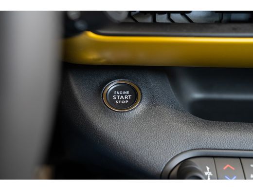 Jeep Avenger 1st Edition 54 kWh | SOH 96% | Camera | Elektrische Achterklep | Navigatie | Apple Carplay & Andr... ActivLease financial lease