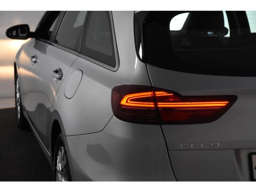 Kia Ceed Sportswagon 1.0 T-GDi ExecutiveLine *1ste eigenaar*Leer*Navigatie*Camera* ActivLease financial lease