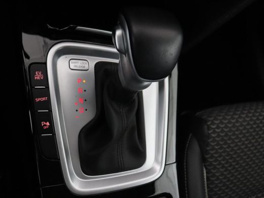 Kia XCeed 1.6 GDi PHEV DynamicLine | Half leder | Carplay | Camera | Navigatie | Keyless | Climate control ... ActivLease financial lease