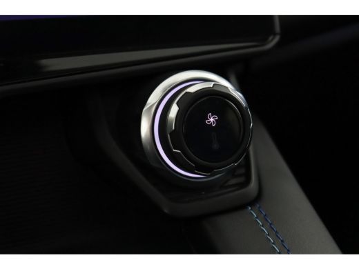 Lynk & Co 01 1.5 | 360 camera | Panoramadak | Keyless entry / start | Carplay | Stoelverwarming | ActivLease financial lease