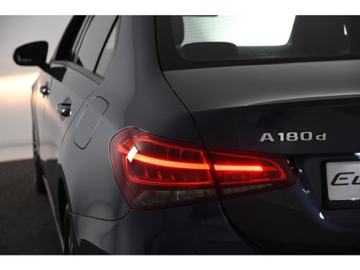 Mercedes-Benz A-Klasse 180 d Business Solution *1ste Eigenaar*Navigatie*Stoelverwarming*Camera* ActivLease financial lease