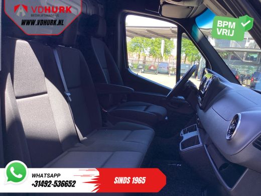 Mercedes-Benz Sprinter 315 CDI Aut. L2H2 3.5t Trekverm./ LED/ Gev.Stoel/ 10,25" MBUX/ Climate/ Stoelverw./ Carplay/ Navi... ActivLease financial lease