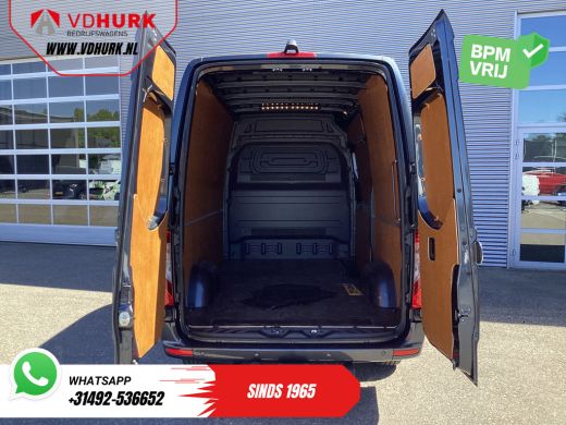 Mercedes-Benz Sprinter 315 CDI Aut. L2H2 3.5t Trekverm./ LED/ Gev.Stoel/ 10,25" MBUX/ Climate/ Stoelverw./ Carplay/ Navi... ActivLease financial lease
