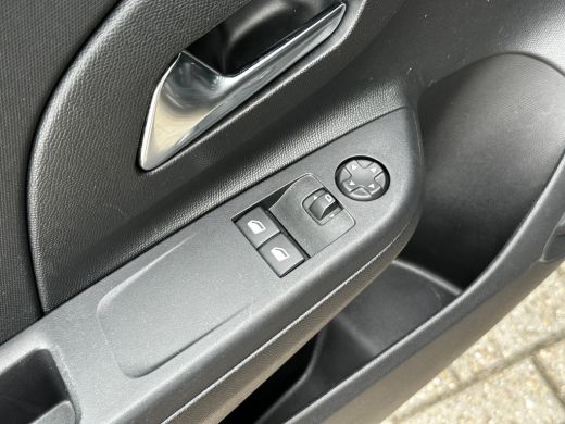 Opel Corsa 1.2 100 PK Edition Automaat | PARKEERSENSOREN| APPLE CARPLAY/ANDROID AUTO| CRUISE CONTROL| LED| DAB| ActivLease financial lease