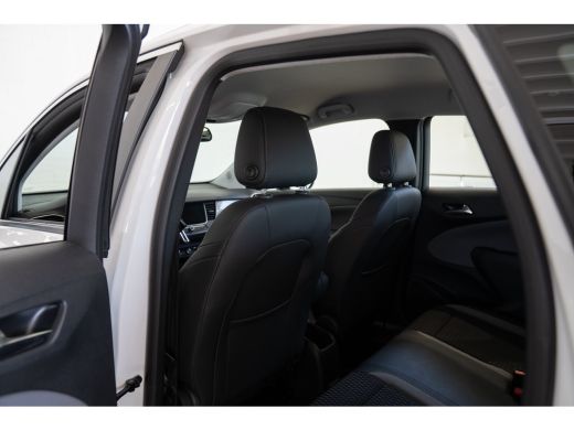 Opel Crossland X 1.2 Turbo Innovation | Navigatie | Parkeersensoren | Climate Controle | Apple Carplay & Android A... ActivLease financial lease