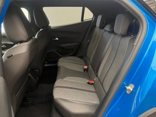 Peugeot 2008 1.2 PureTech 100 Allure Camera | Stoelverwarming | Navigatie | Carplay | Digitaal Dashboard | 17"... ActivLease financial lease