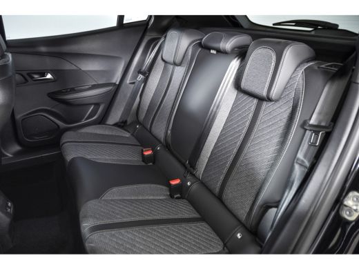 Peugeot 2008 1.2 PureTech 130 PK Allure - Automaat | Dig. Cockpit | Adapt. Cruise | Stoelverw. | Camera | PDC ... ActivLease financial lease