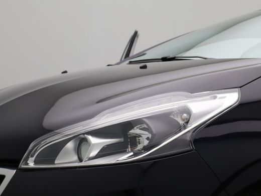 Peugeot 208 1.2 PureTech Blue Lease Active Cruise Control | Parkeersenosren Achter | Airco | Navigatie | Star... ActivLease financial lease