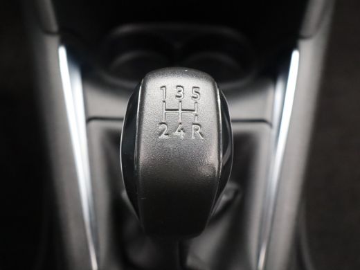 Peugeot 208 1.2 PureTech Blue Lease Active Cruise Control | Parkeersenosren Achter | Airco | Navigatie | Star... ActivLease financial lease