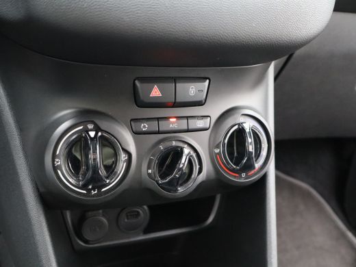 Peugeot 208 1.2 PureTech Blue Lease Active Cruise Control | Parkeersenosren Achter | Airco | Navigatie | Star... ActivLease financial lease