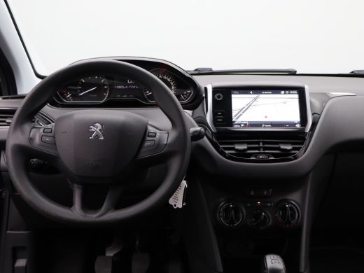 Peugeot 208 1.2 PureTech Blue Lease Active Cruise Control | Parkeersenosren Achter | Airco | Navigatie | Star... ActivLease financial lease