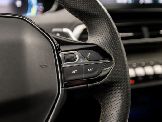 Peugeot 3008 1.6 HYbrid4 300 GT Sport 300Pk Automaat (PANORAMADAK, NAPPA LEDER, MEMORY SEATS, STOELVERWARMING,... ActivLease financial lease