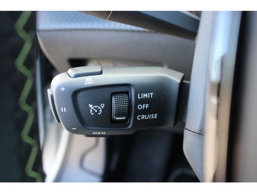 Peugeot e-2008 EV GT Avantage 54 kWh | Fase 3 laden | Navigatie | Camera voor + achter | Apple carplay | NL auto... ActivLease financial lease