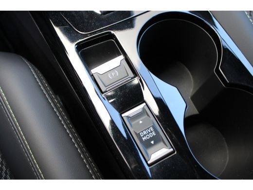 Peugeot e-2008 EV GT Avantage 54 kWh | Fase 3 laden | Navigatie | Camera voor + achter | Apple carplay | NL auto... ActivLease financial lease