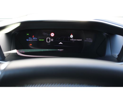 Peugeot e-2008 EV GT Avantage 54 kWh | Fase 3 laden | Navigatie | Camera voor + achter | Apple carplay | NL auto... ActivLease financial lease
