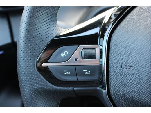Peugeot e-2008 EV GT Avantage 54 kWh | Fase 3 laden | Navigatie | Camera voor + achter | Apple carplay | NL auto... ActivLease financial lease