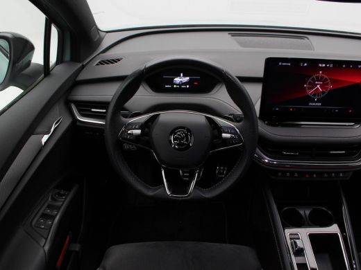 Skoda Enyaq iV 60 Sportline 180 Pk | Stuur/Stoel Verwarming | Adaptive Cruise | Matrix LED | Climatronic | CarPl... ActivLease financial lease