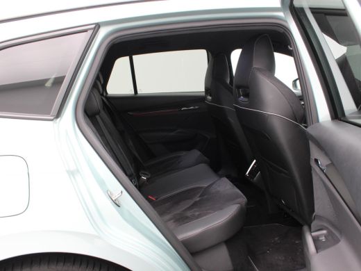 Skoda Enyaq iV 60 Sportline 180 Pk | Stuur/Stoel Verwarming | Adaptive Cruise | Matrix LED | Climatronic | CarPl... ActivLease financial lease