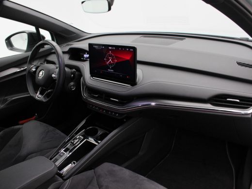 Skoda Enyaq iV 60 Sportline 180 Pk | Stuur/Stoel Verwarming | Adaptive Cruise | Matrix LED | Climatronic | CarPl... ActivLease financial lease